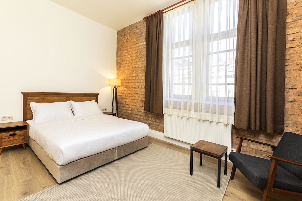 Raven Suites Old City Istanbul 7/21