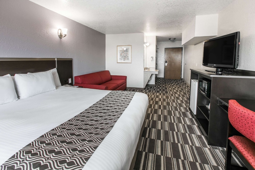 Oklahoma City Air Hotel 13/35