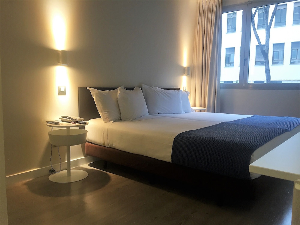 Suites Viena Plaza de Espana 19/61
