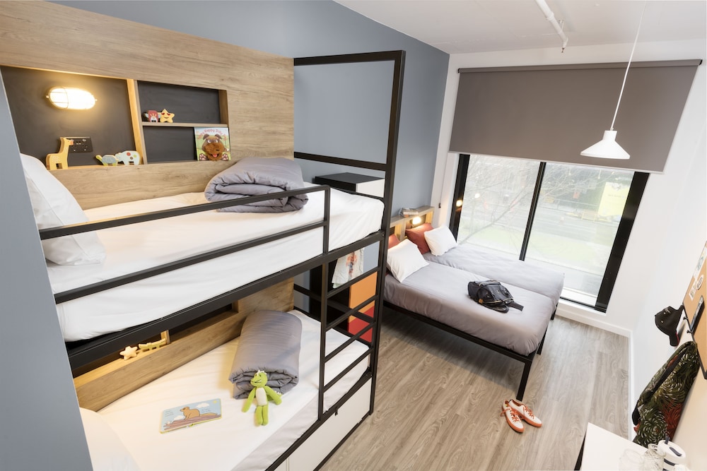 Hostel G 18/40