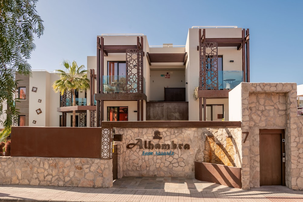 Alhambra Boutique by TAM Resorts 9/50