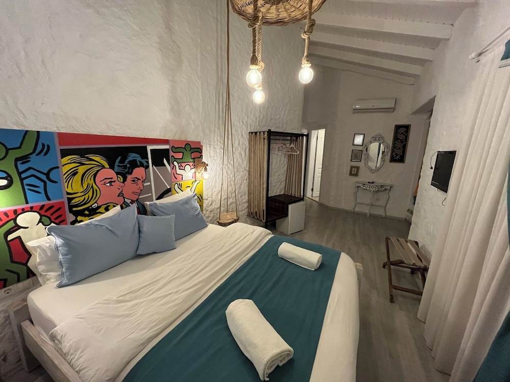 COMFORT, DOUBLE BED