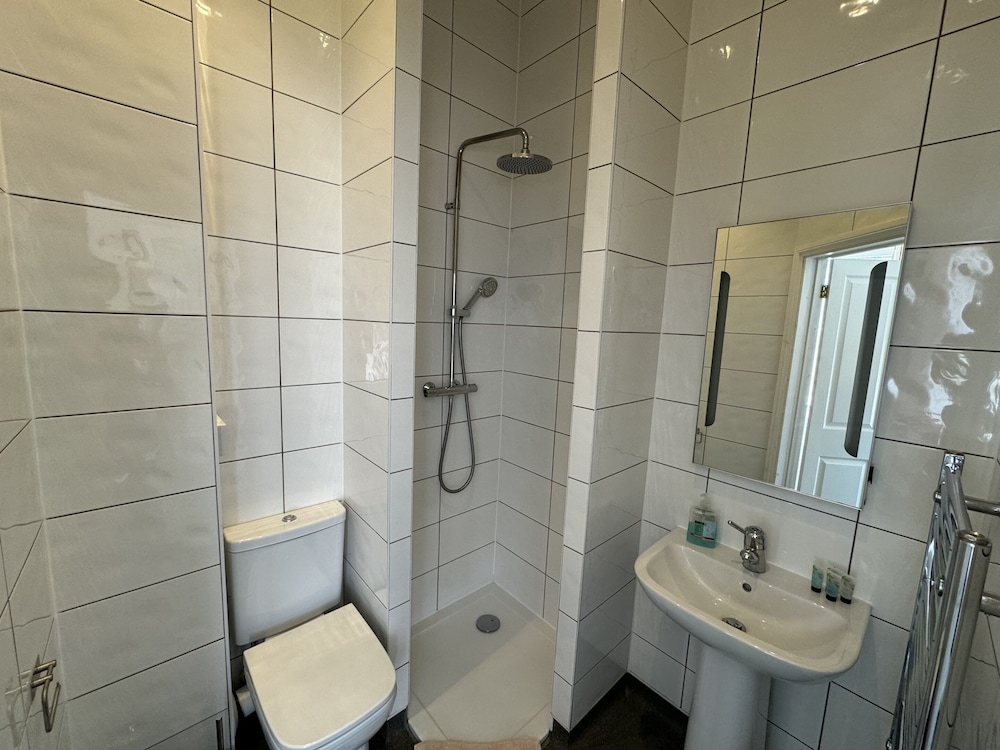 Hookwood Lodge 41/42