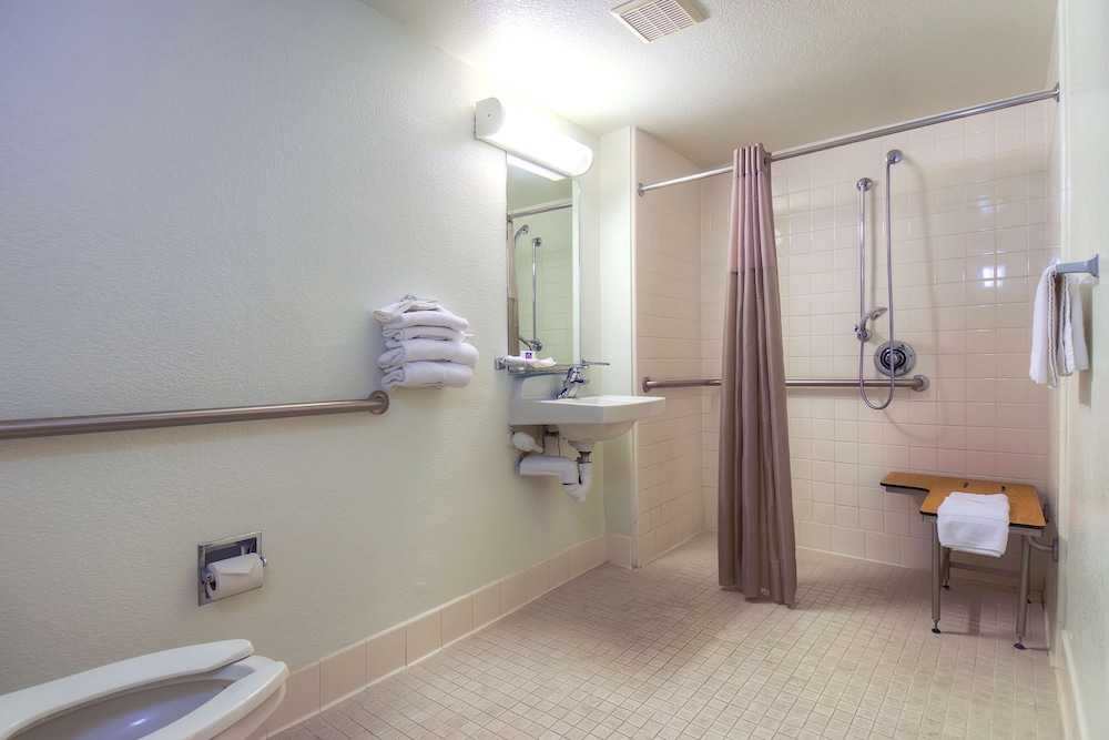 Motel6 Palm Springs, CA - Downtown 28/28