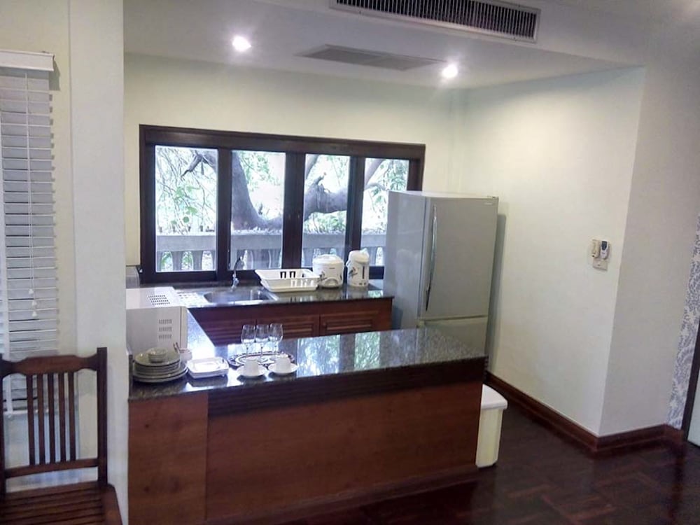 Coco Palm Beach Resort 42/66
