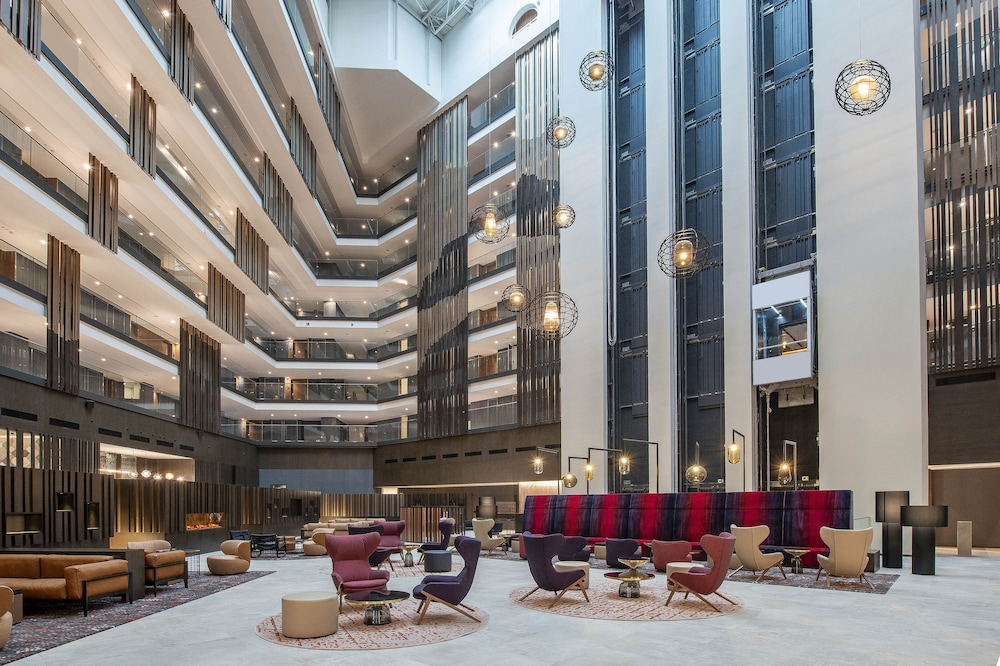 Sheraton Grand Tbilisi Metechi Palace 75/88