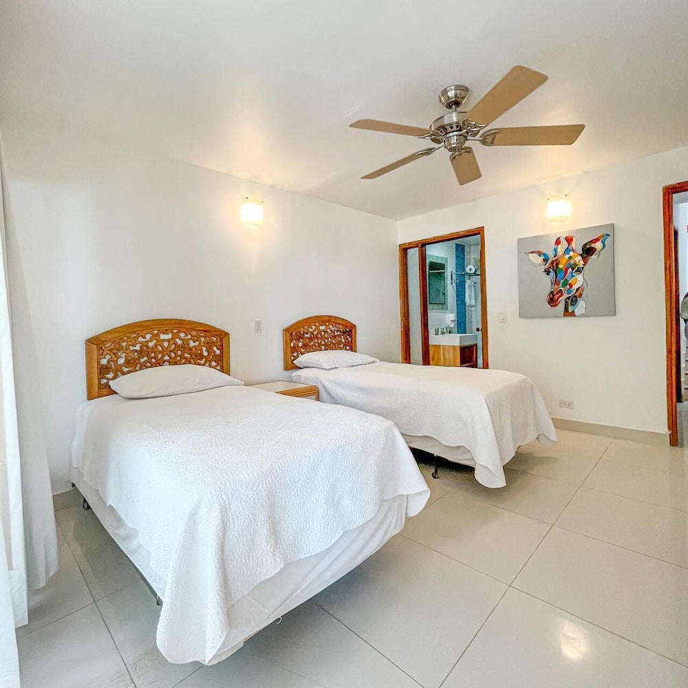 Hotel Cocoplum Beach 39/73