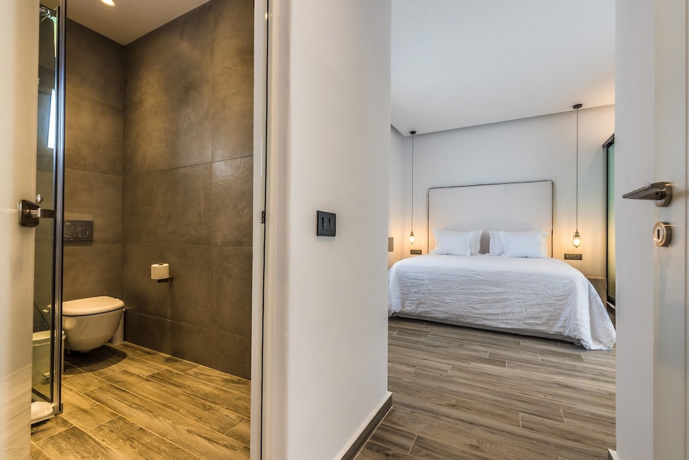 Portes Mykonos Suites And Villas 76/77