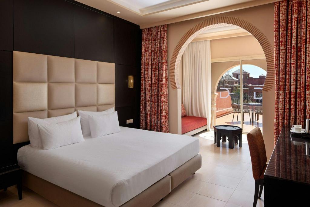 Grand, Guest Room, Deluxe, Queen Bed, Resort View, Sofa, Balcony, Large