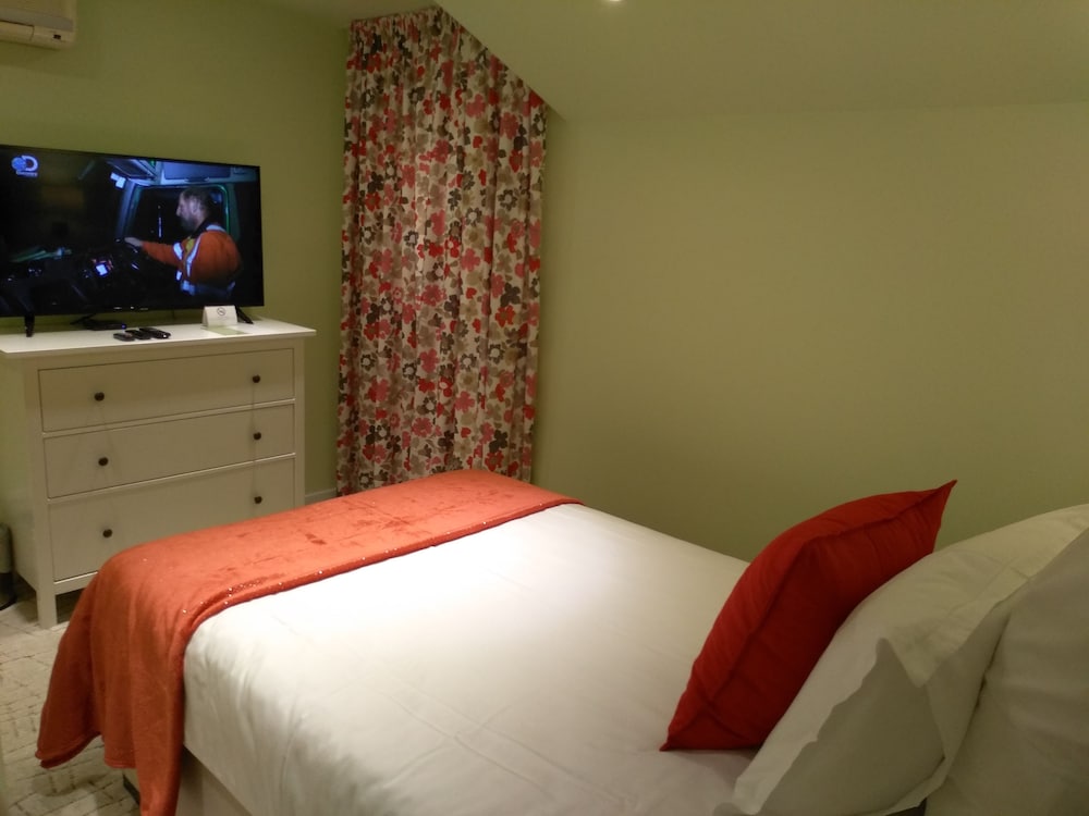 City Boutique Inn 11/50