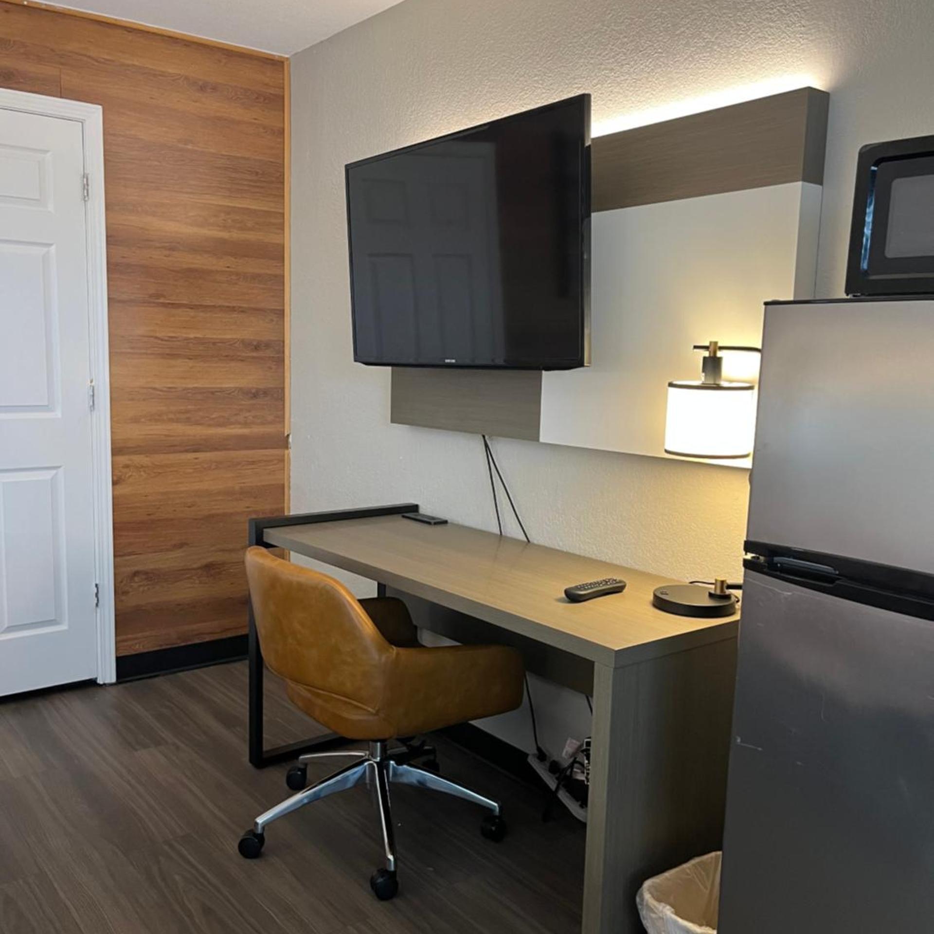 Hallmarc Inn & Suites of West Memphis 38/55