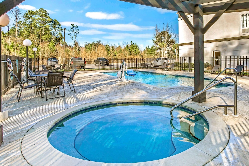La Quinta Inn Suites By Wyndham Mobile Satsuma Saraland 6/50