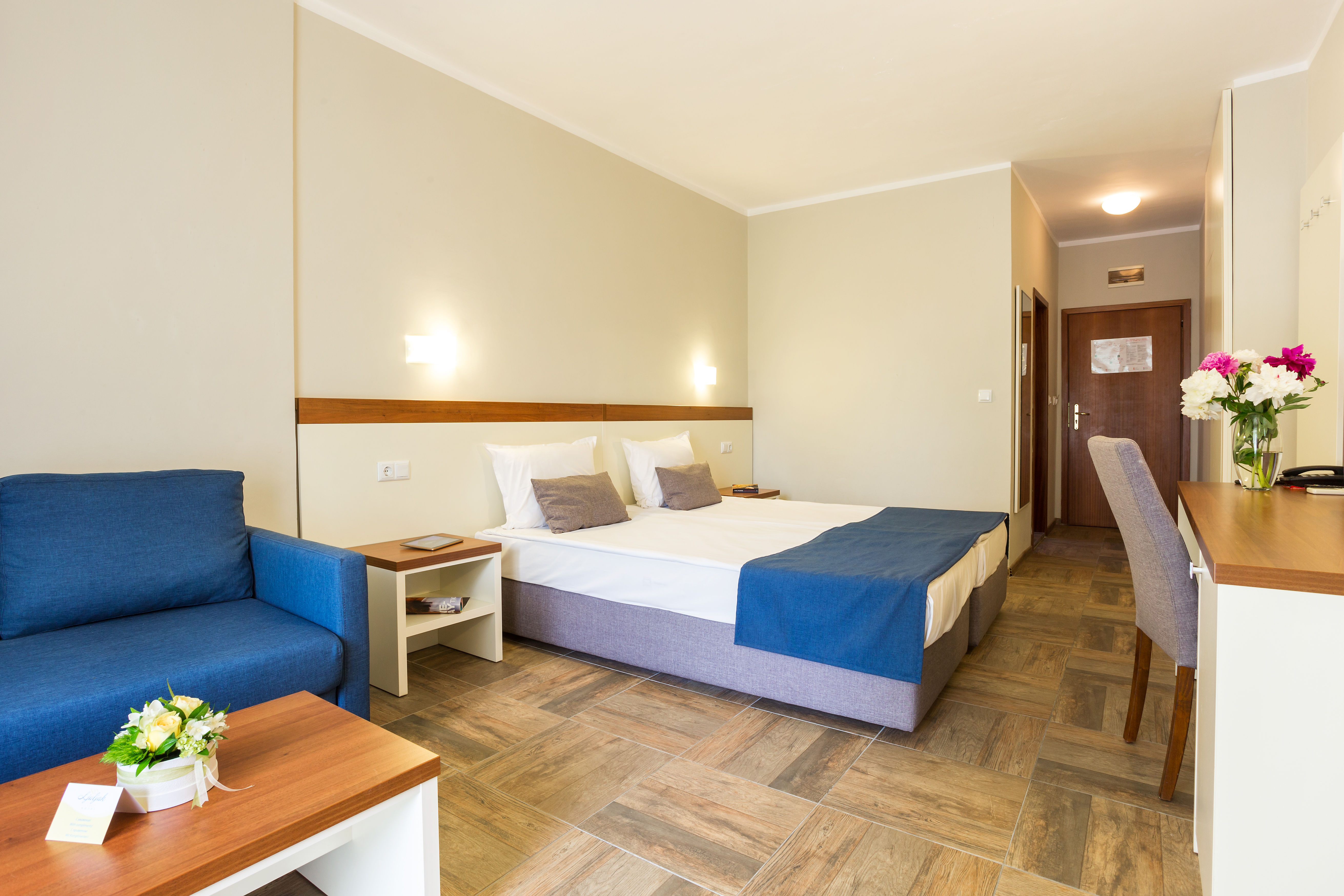 Ljuljak Hotel 4/37