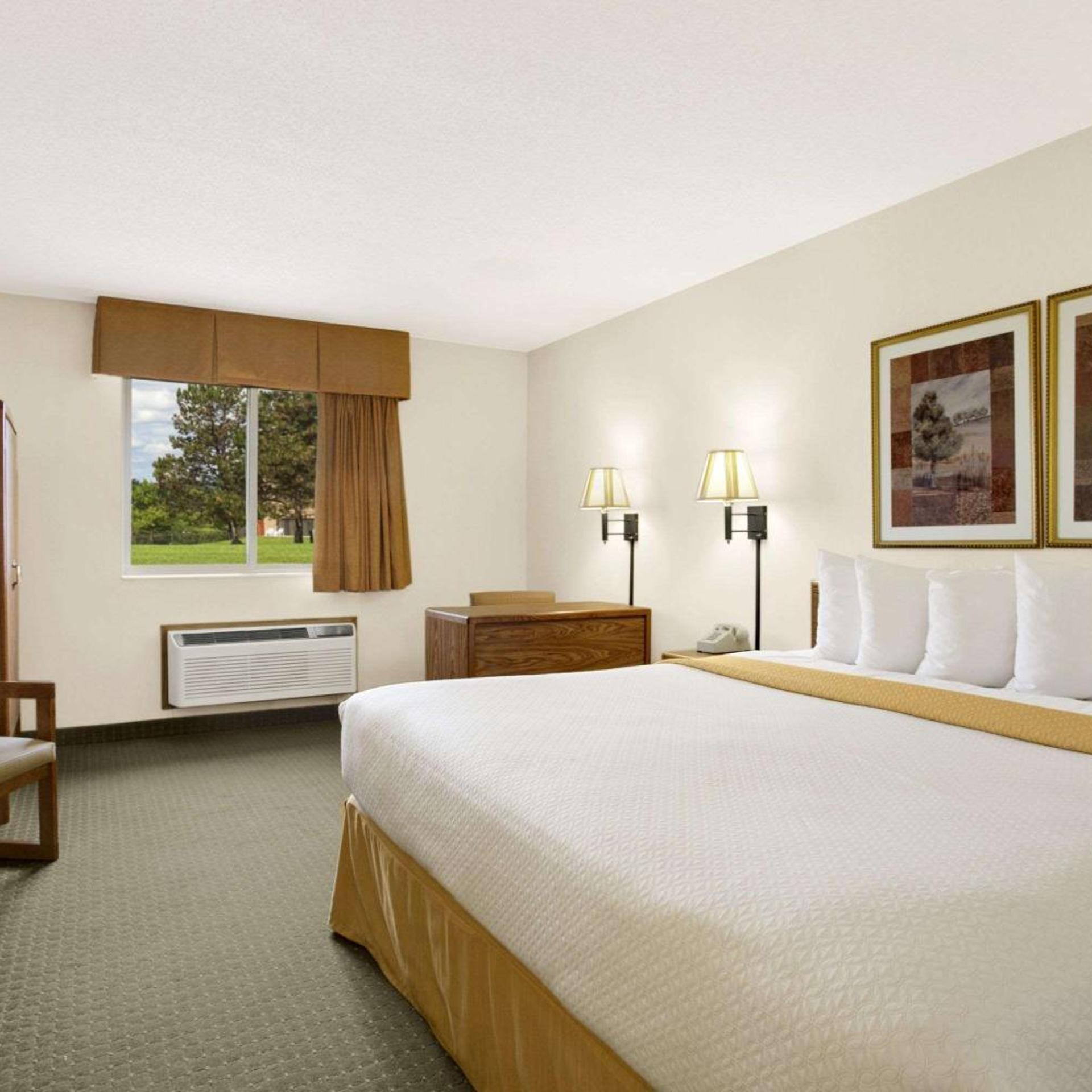 Days Inn By Wyndham Rapid City 7/39