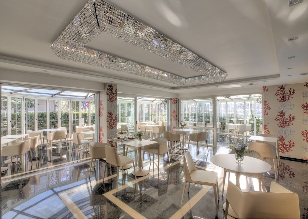 Hotel Feldberg Riccione 32/50