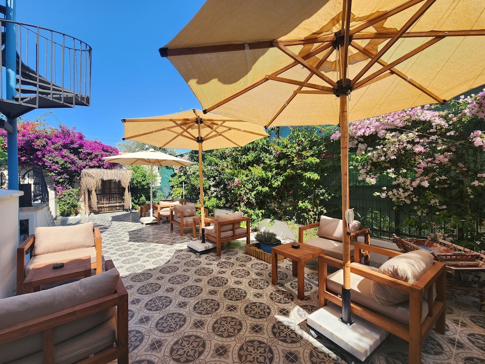 Tarcin Alacati Otel - Adults Only 35/48