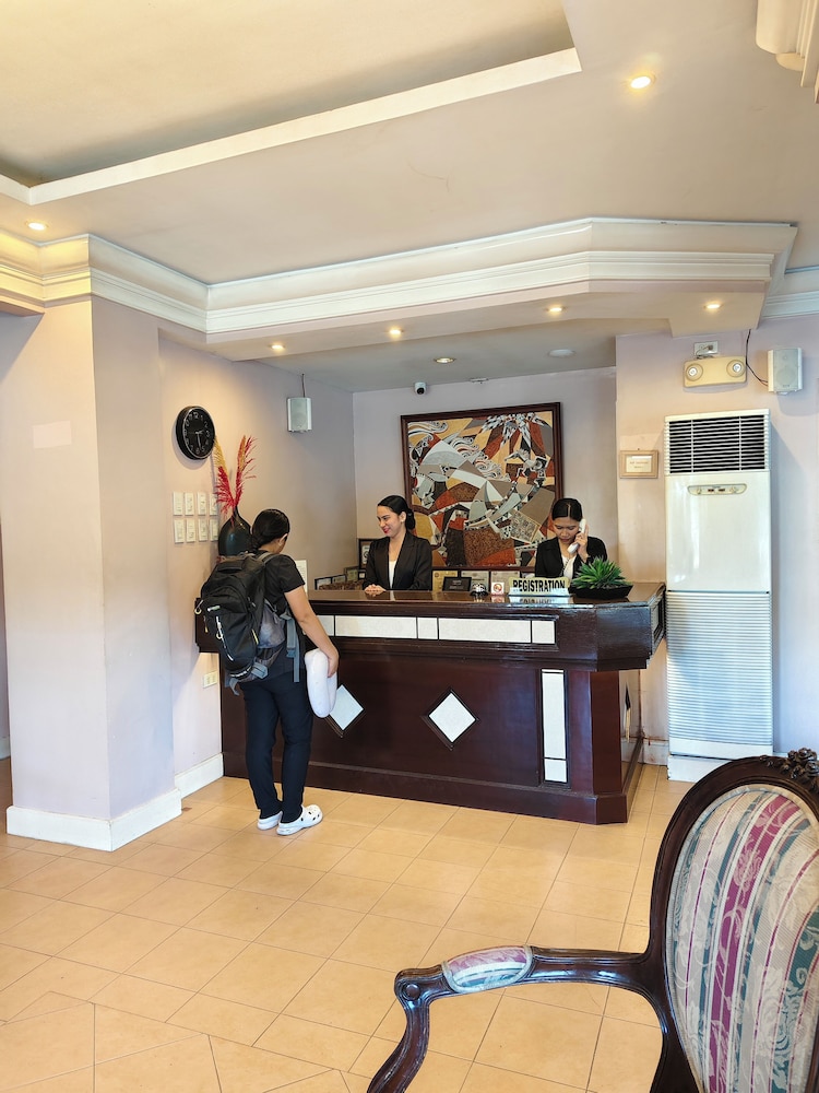 Casa Leticia Business Inn 10/57