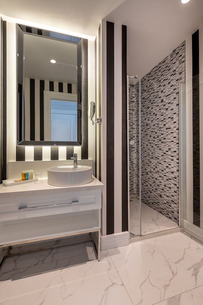 Motif Hotel Cesme 33/34