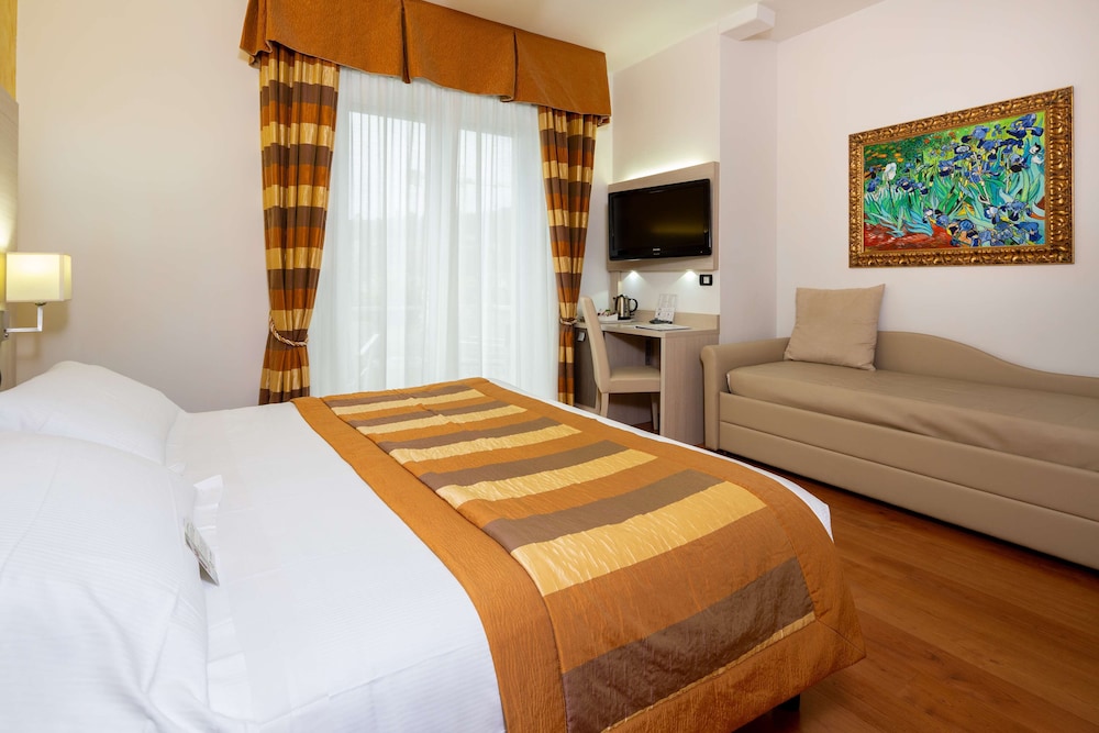 Best Western Plus Tigullio Royal Hotel 24/64
