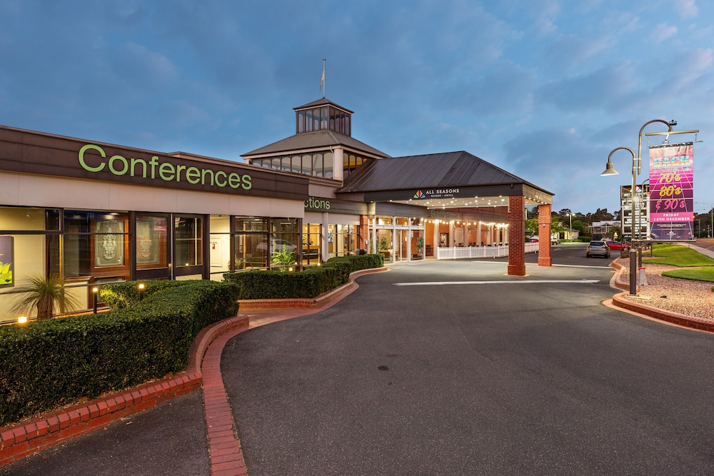 All Seasons Resort Hotel 60/66
