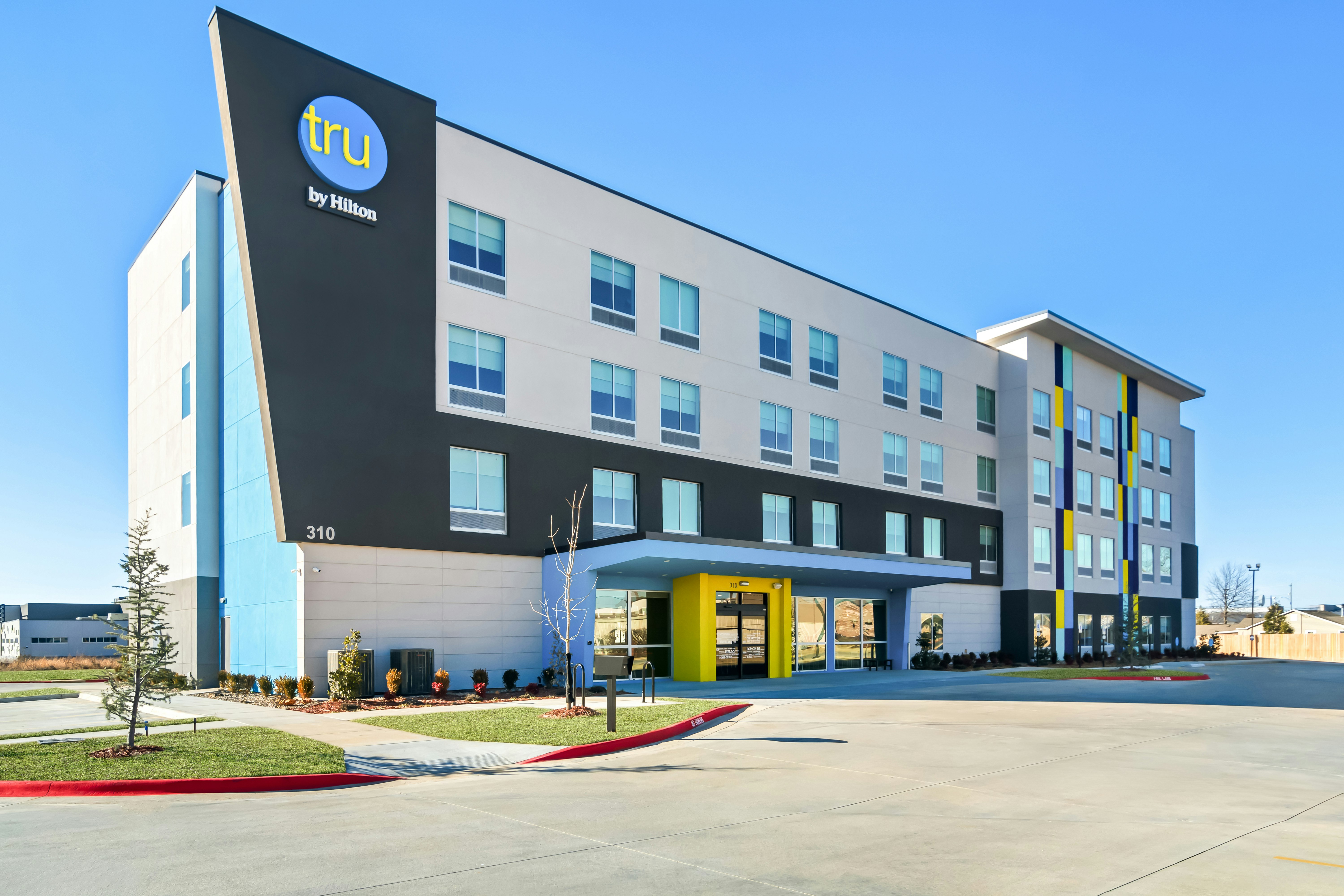 Tru by Hilton Rogers Bentonville 19/20
