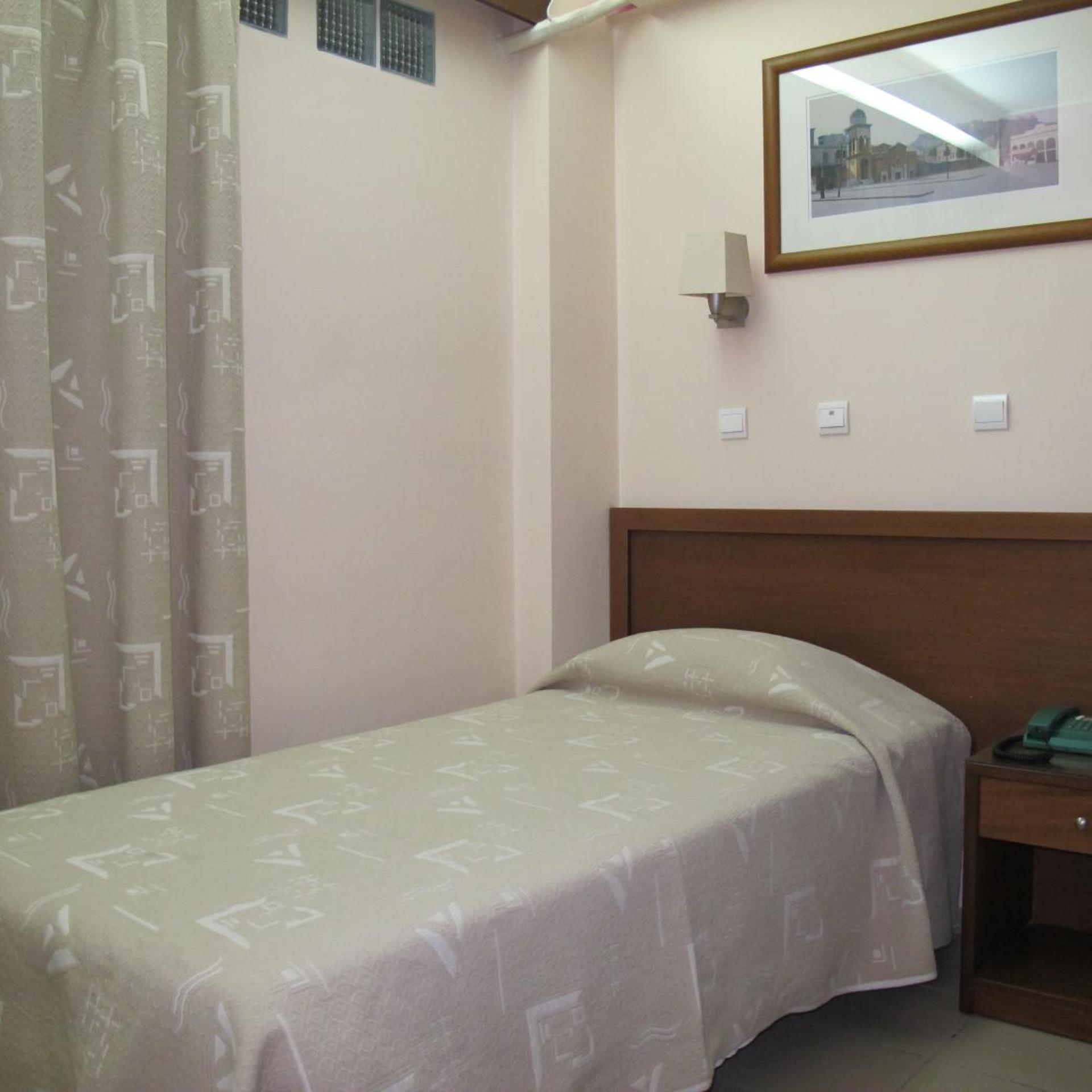 Room, Single