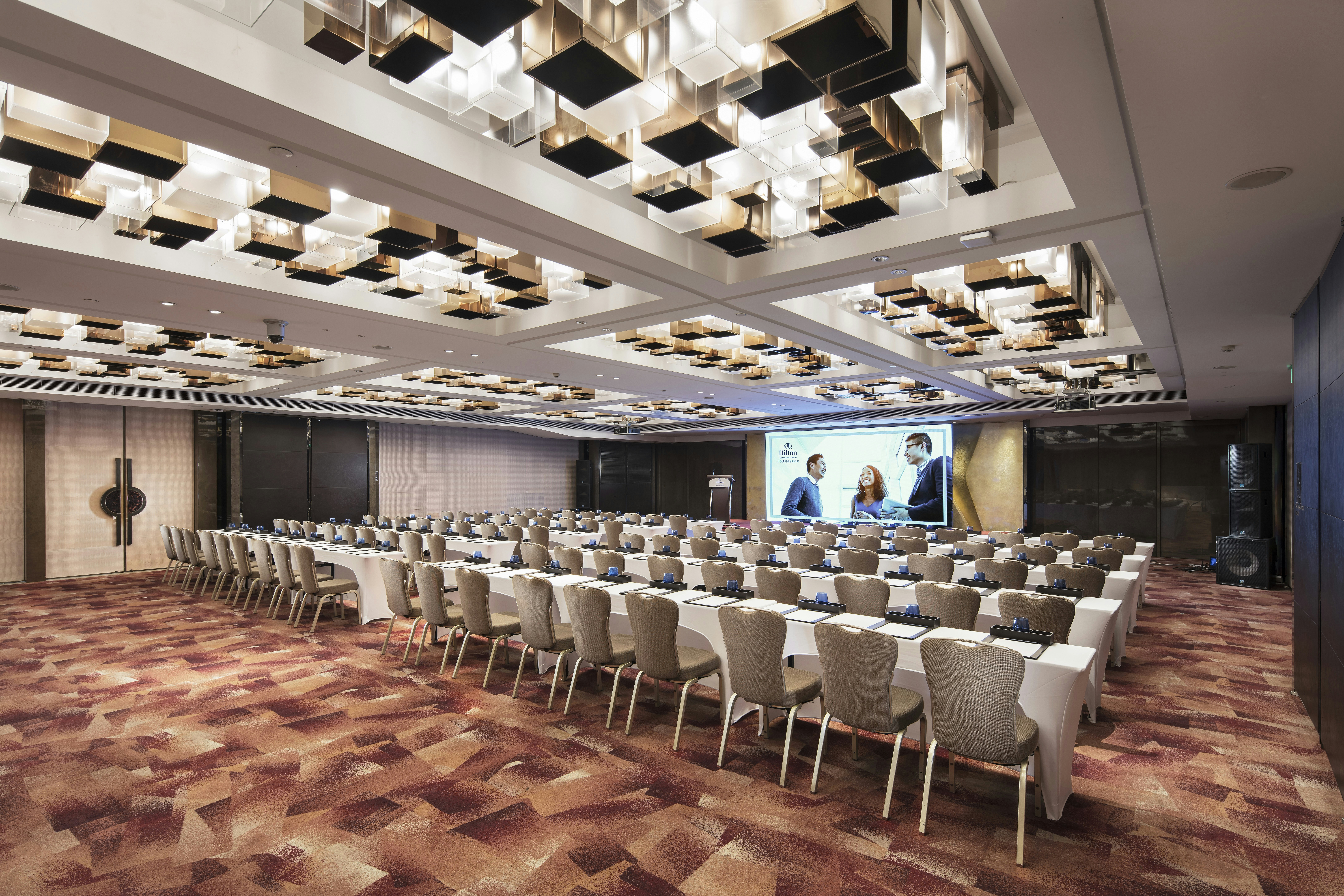Hilton Guangzhou Tianhe 70/79