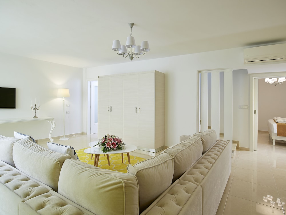 Anemos Luxury Grand Resort 133/153