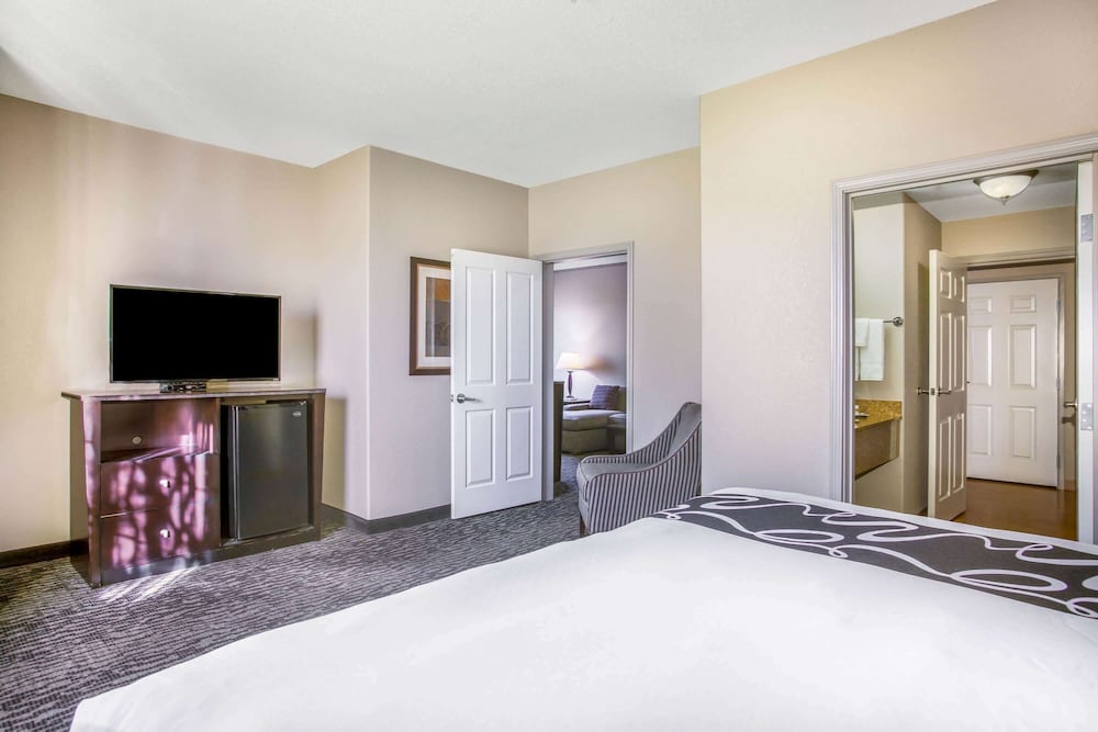 La Quinta Inn & Suites by Wyndham Kyle - Austin South 15/61