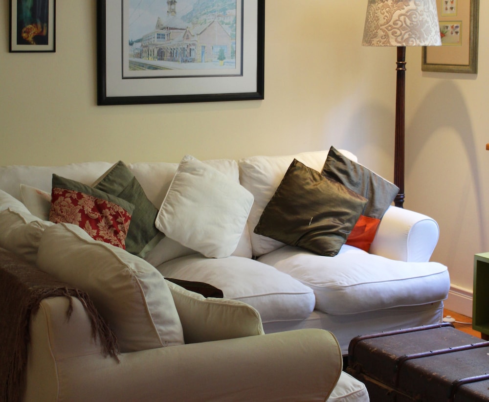 Bluebottle Guest House 24/50