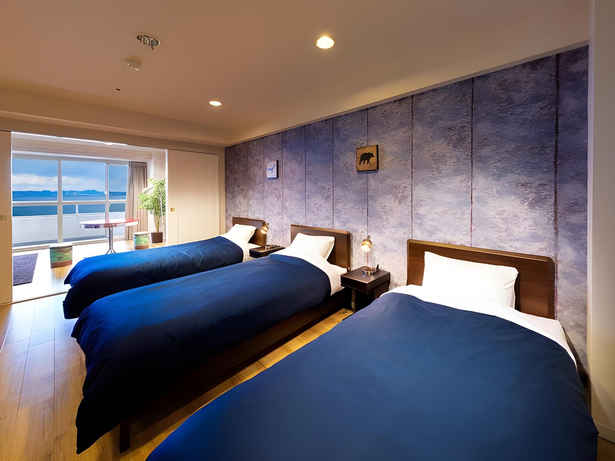 Run of House, Ocean View, High Floor