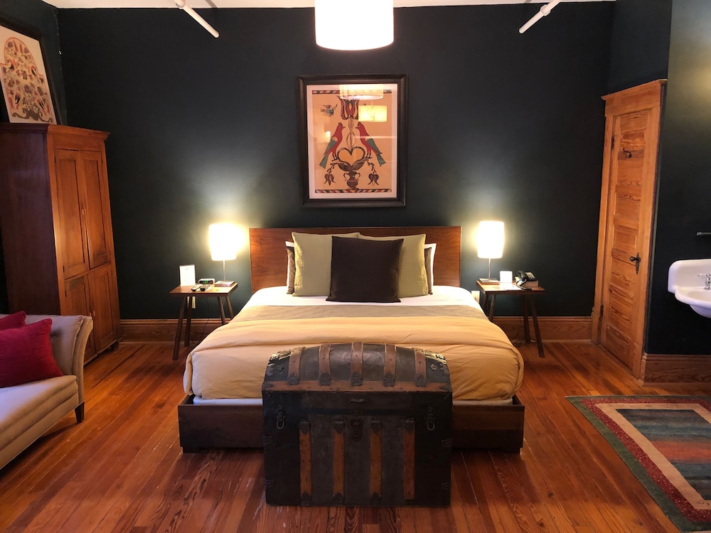 Hotel Frederick 12/50