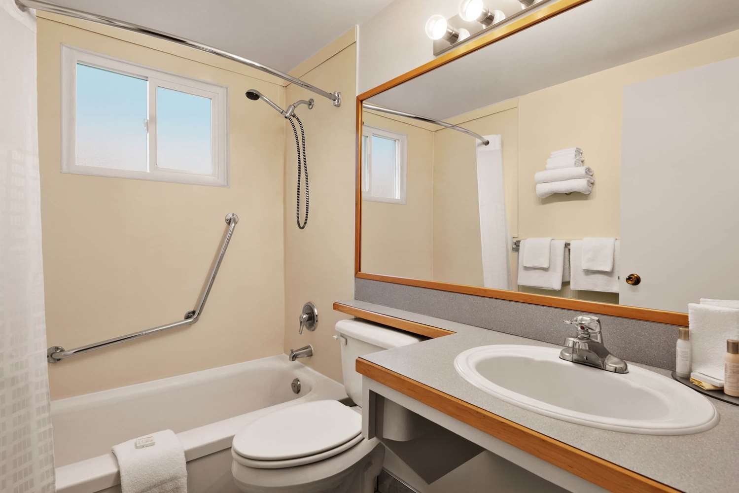 Travelodge by Wyndham Quesnel 9/10