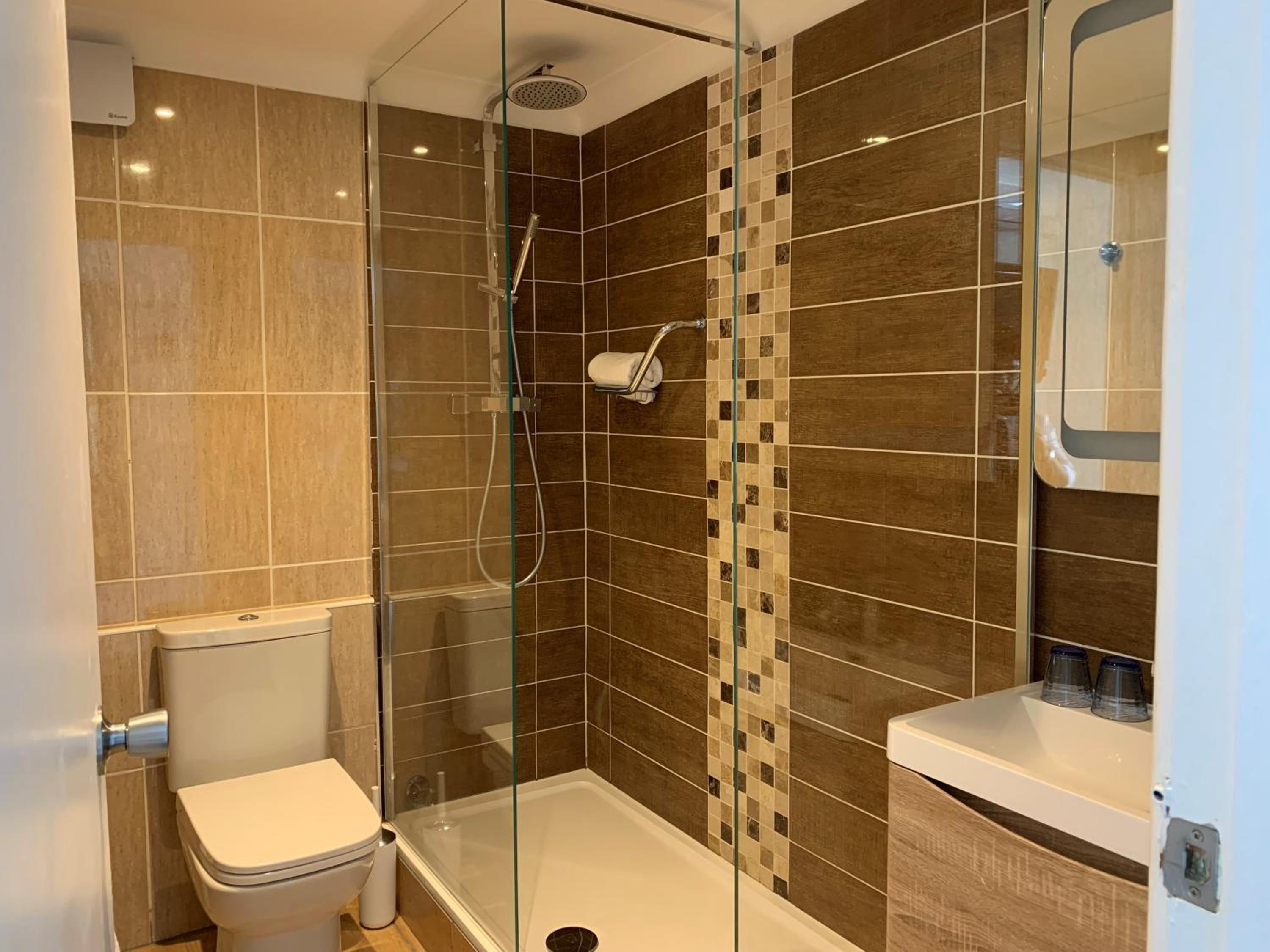 غرفة عائلية بإطلالة على البحر، The Cumberland Hotel - Oceana Collection 5/6