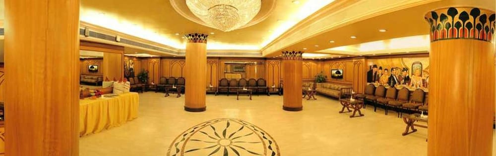 CITIZEN HOTEL 29/65