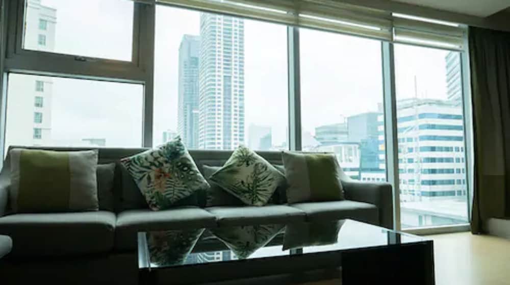 Avant Serviced Suites 32/52