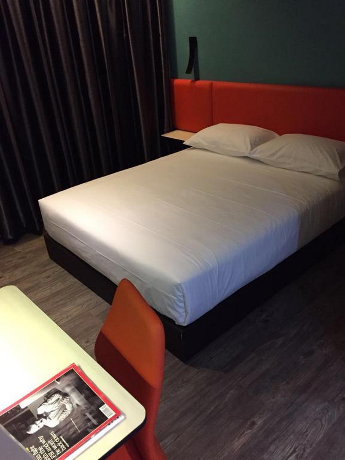 Room, Queen Bed