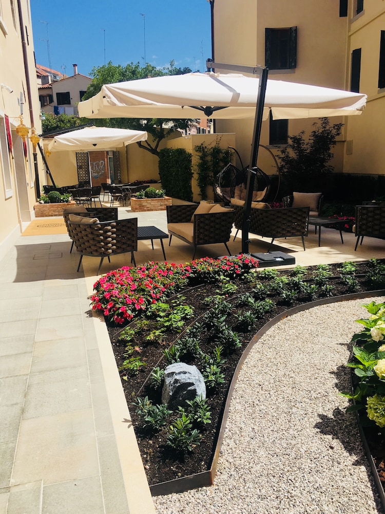 Santa Croce Boutique Hotel 60/65