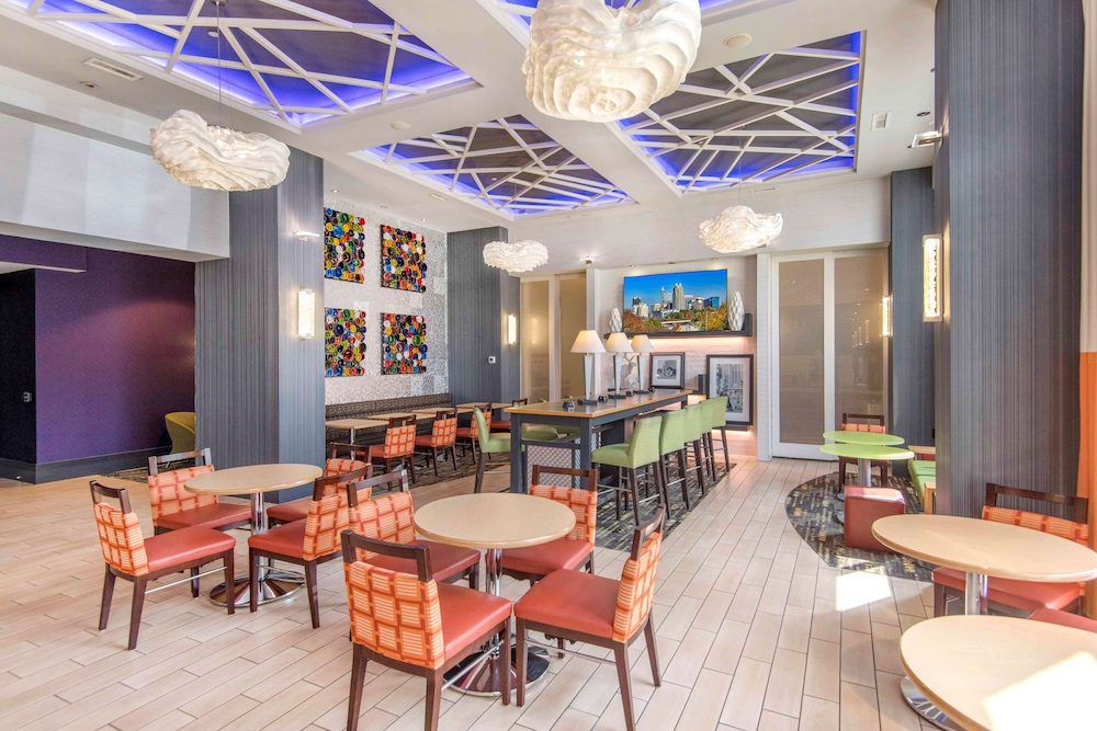 Hampton Inn & Suites Raleigh-durham Airport-Brier Creek 52/73