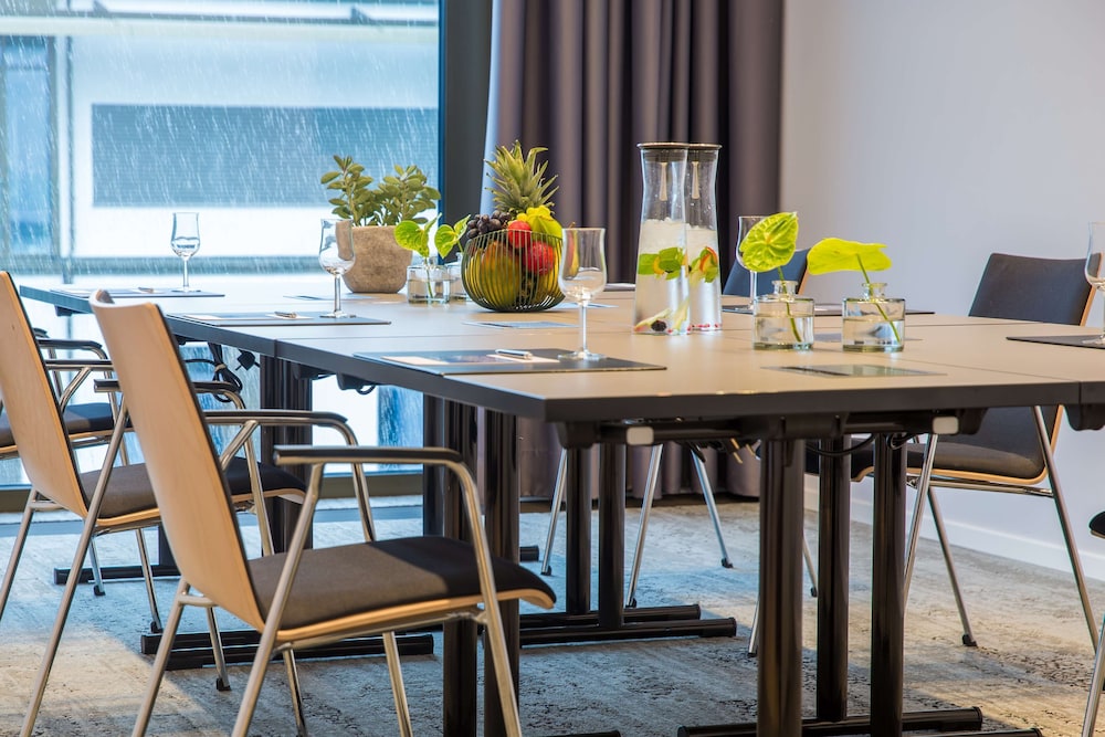 RADISSON BLU HOTEL, MANNHEIM 56/74