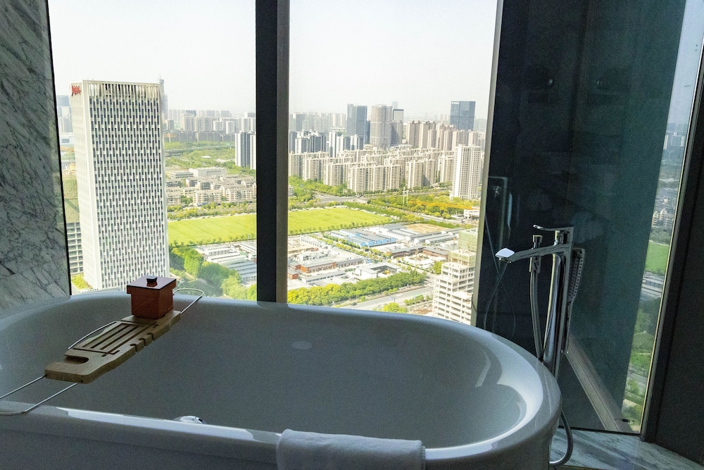 Sofitel Hangzhou Yingguan Hotel 45/76