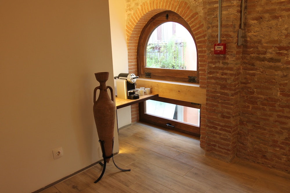 Amfores Boutique Guest House 3/65