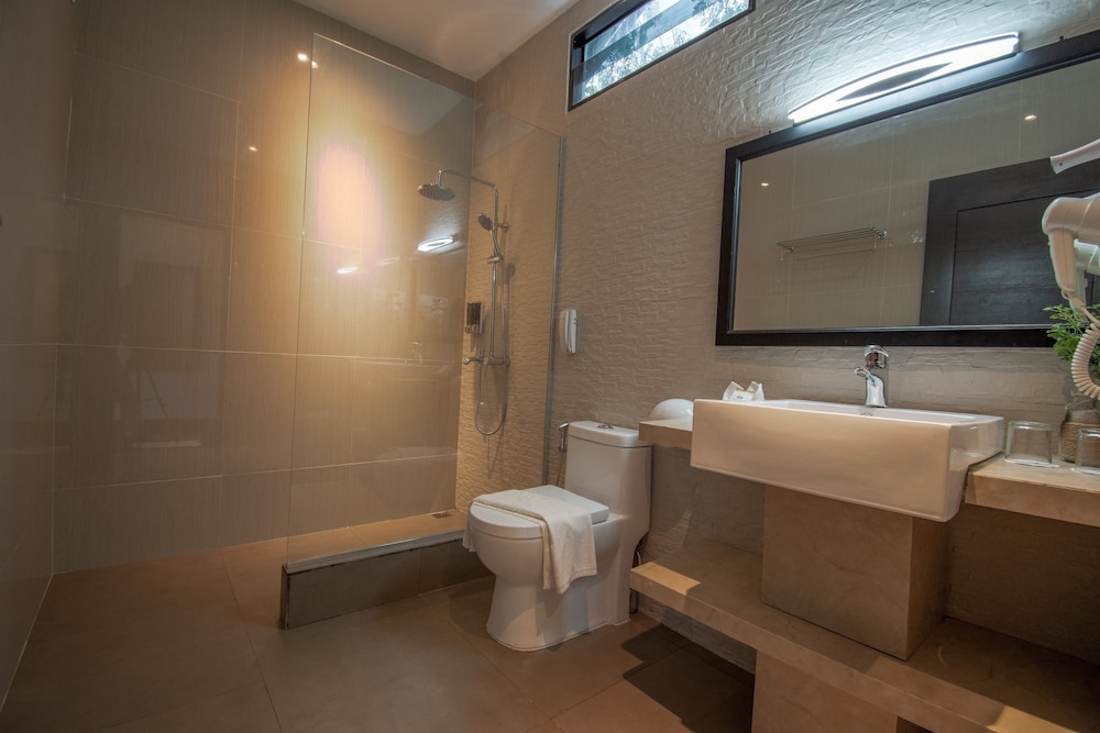Bintan SpaVilla Beach Resort 50/50