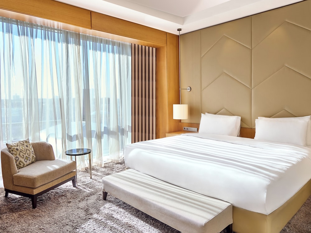 Regency, Suite, King Bed