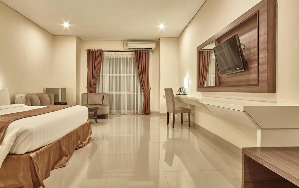 Hotel President Executive Club - Jababeka Cikarang 10/23
