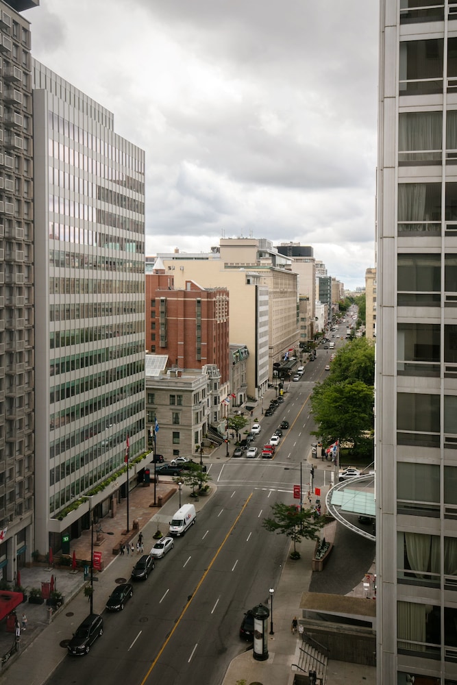 Best Western Ville Marie Montreal Hotel and Suites 43/45