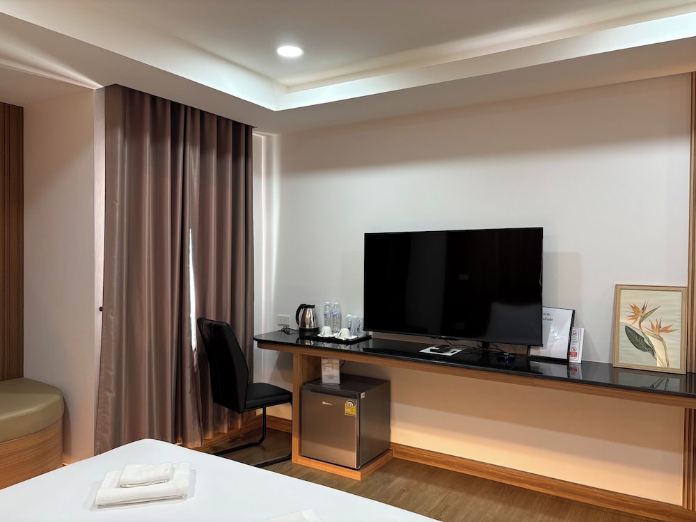 Chom Chiang Rai Hotel 8/30