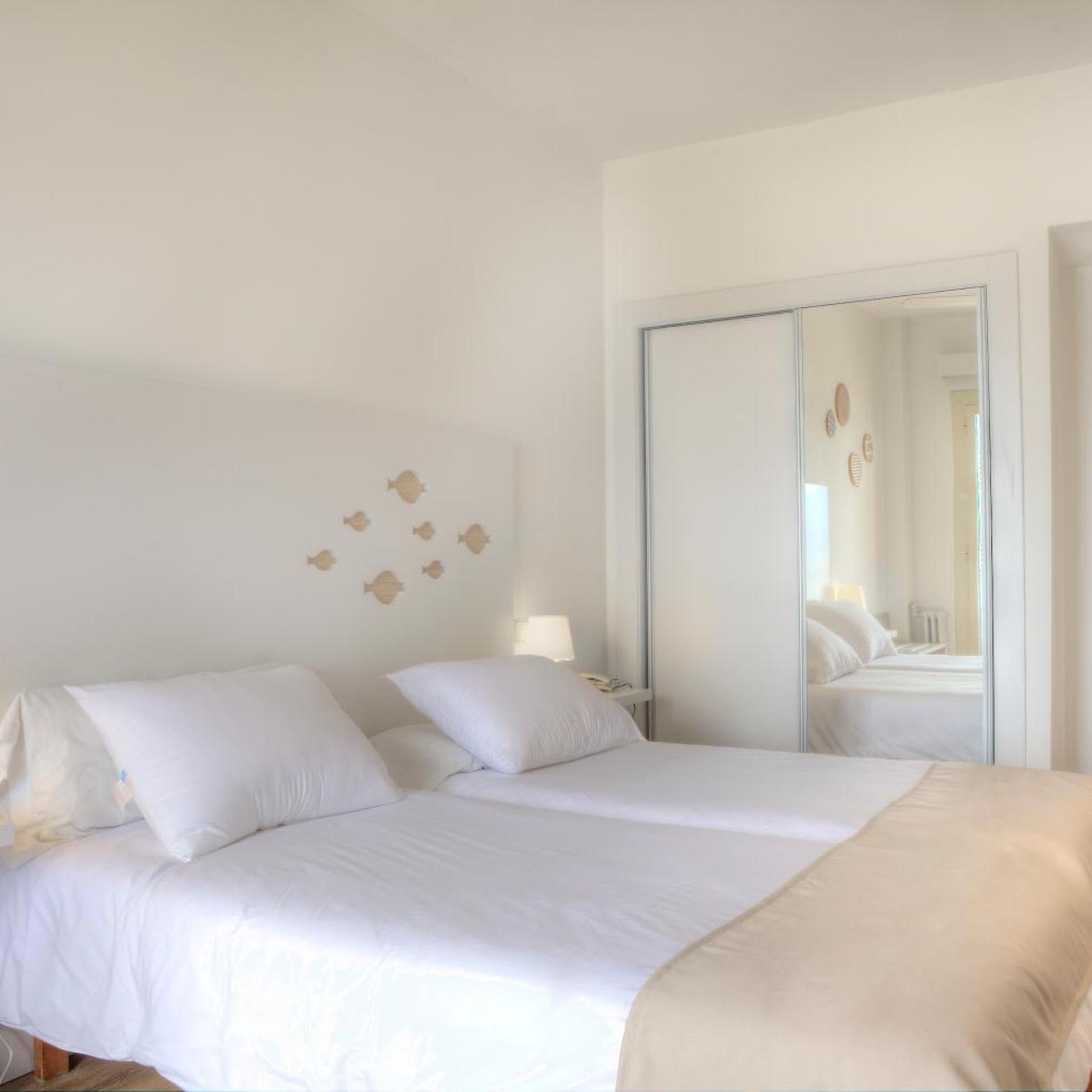 Room, Single, Double Bed, Side Sea View
