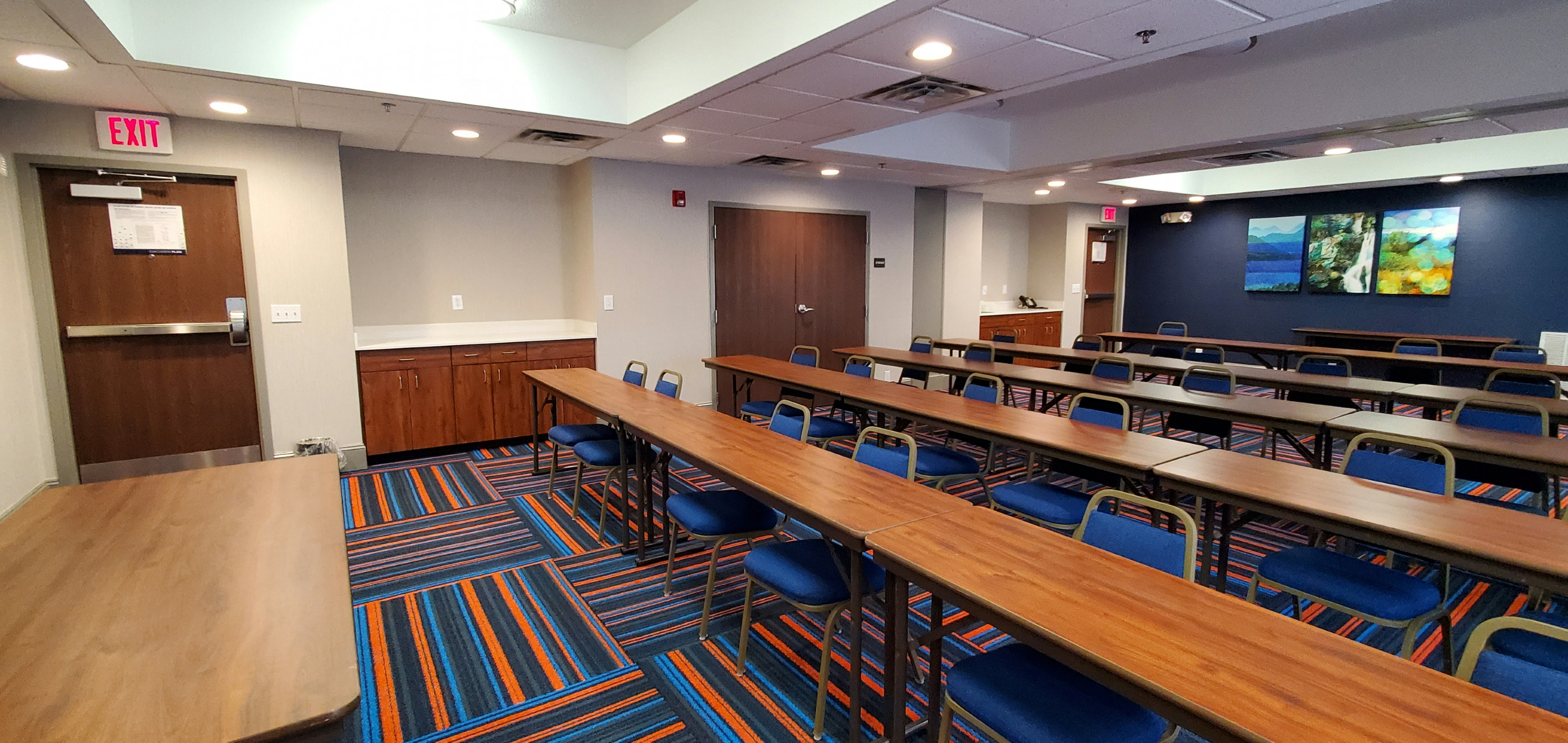 Hampton Inn Hillsville 42/45