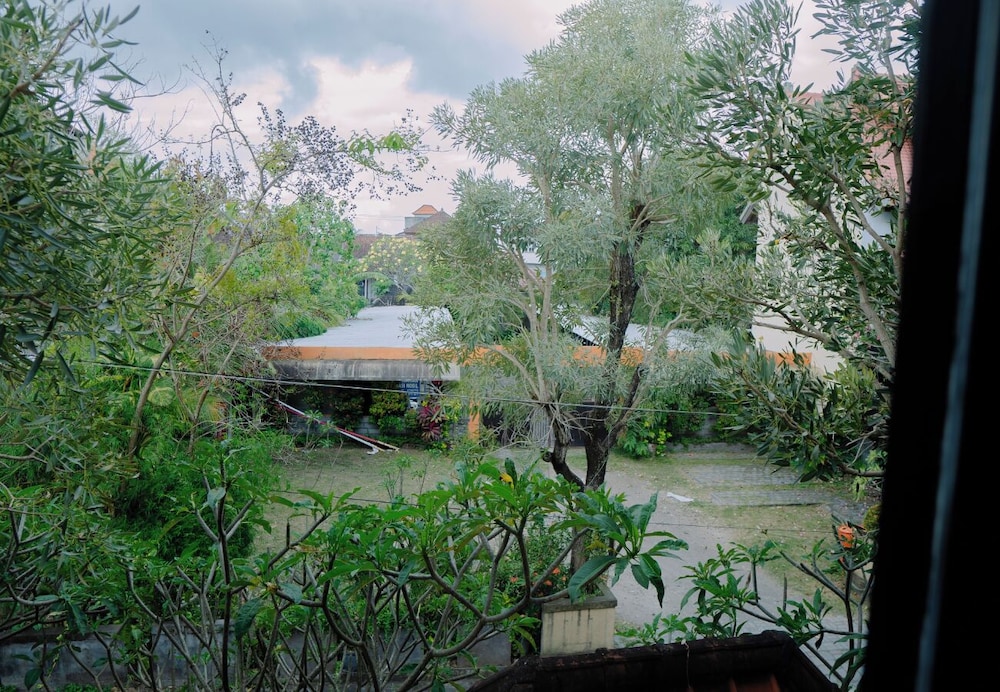 Oyo 612 Dante Guesthouse 61/66